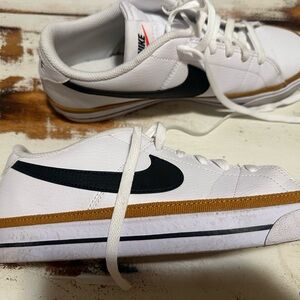 Nike Cream Sneakers with Black Details